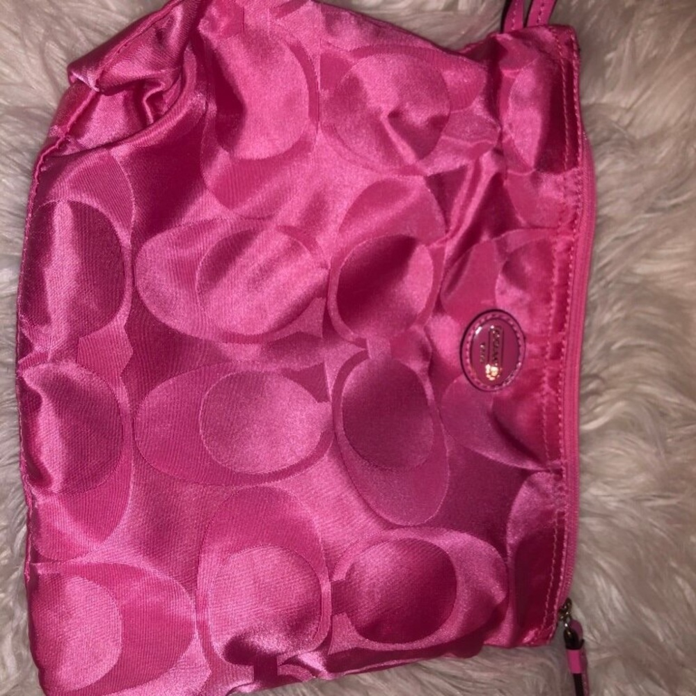 9 Coach travel bags - Picture 4 of 8